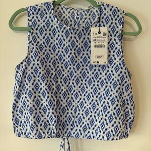Zara Blue and White Patterned Blouse